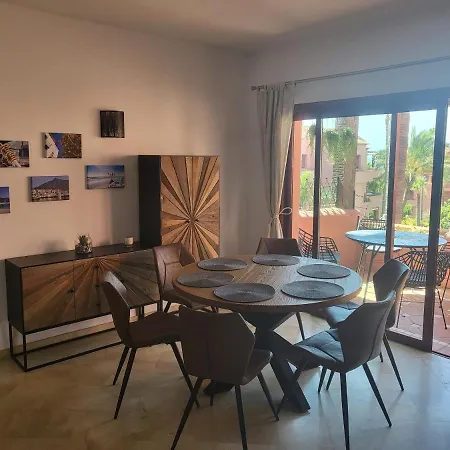 Lovely Penthouse On The Beach, Amazing Views Appartement *