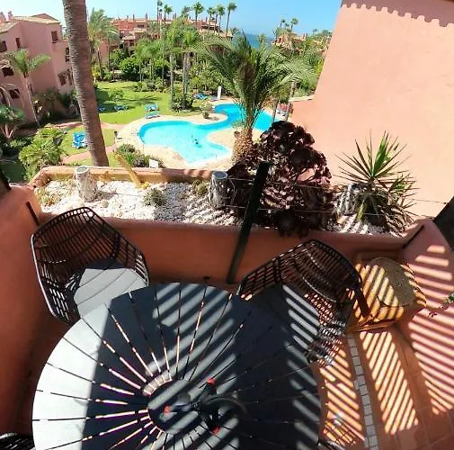 Lovely Penthouse On The Beach, Amazing Views アパート マルベーリャ