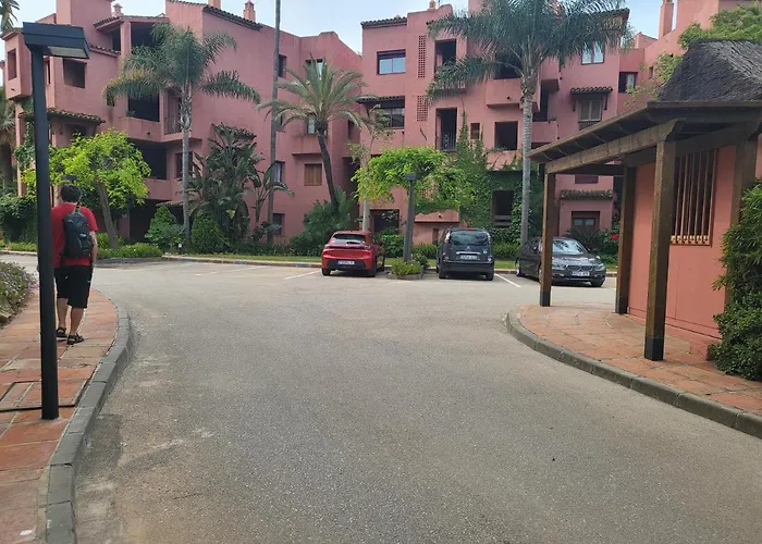 アパート Lovely Penthouse On The Beach, Amazing Views マルベーリャ